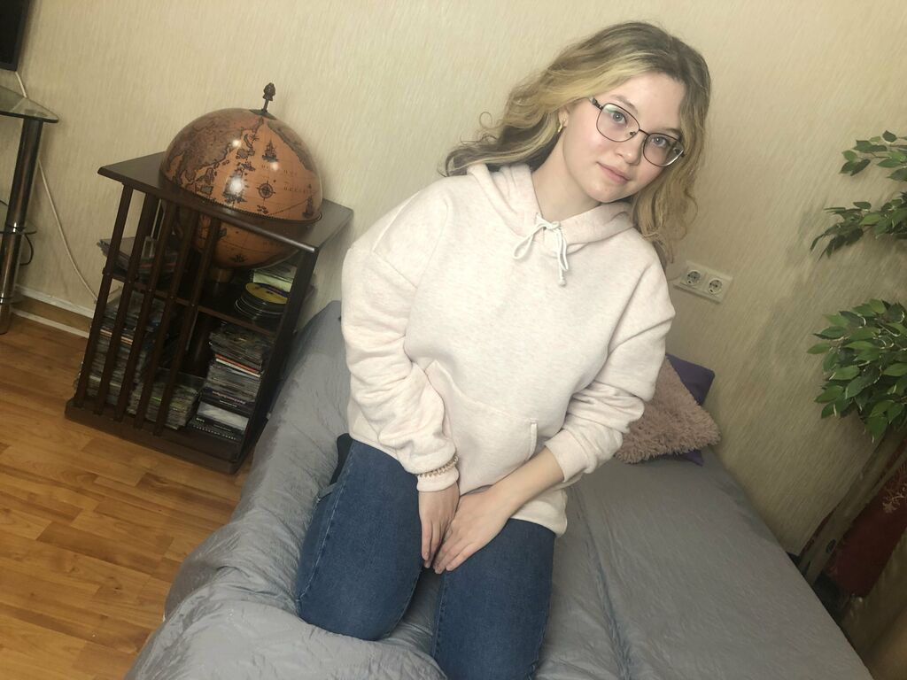 AnnaWoller webcam show