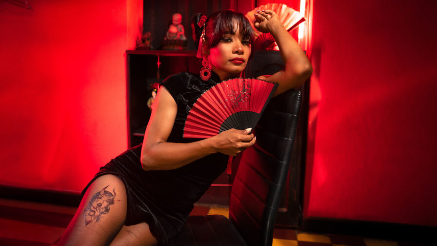 AtheneaBrown live cam model