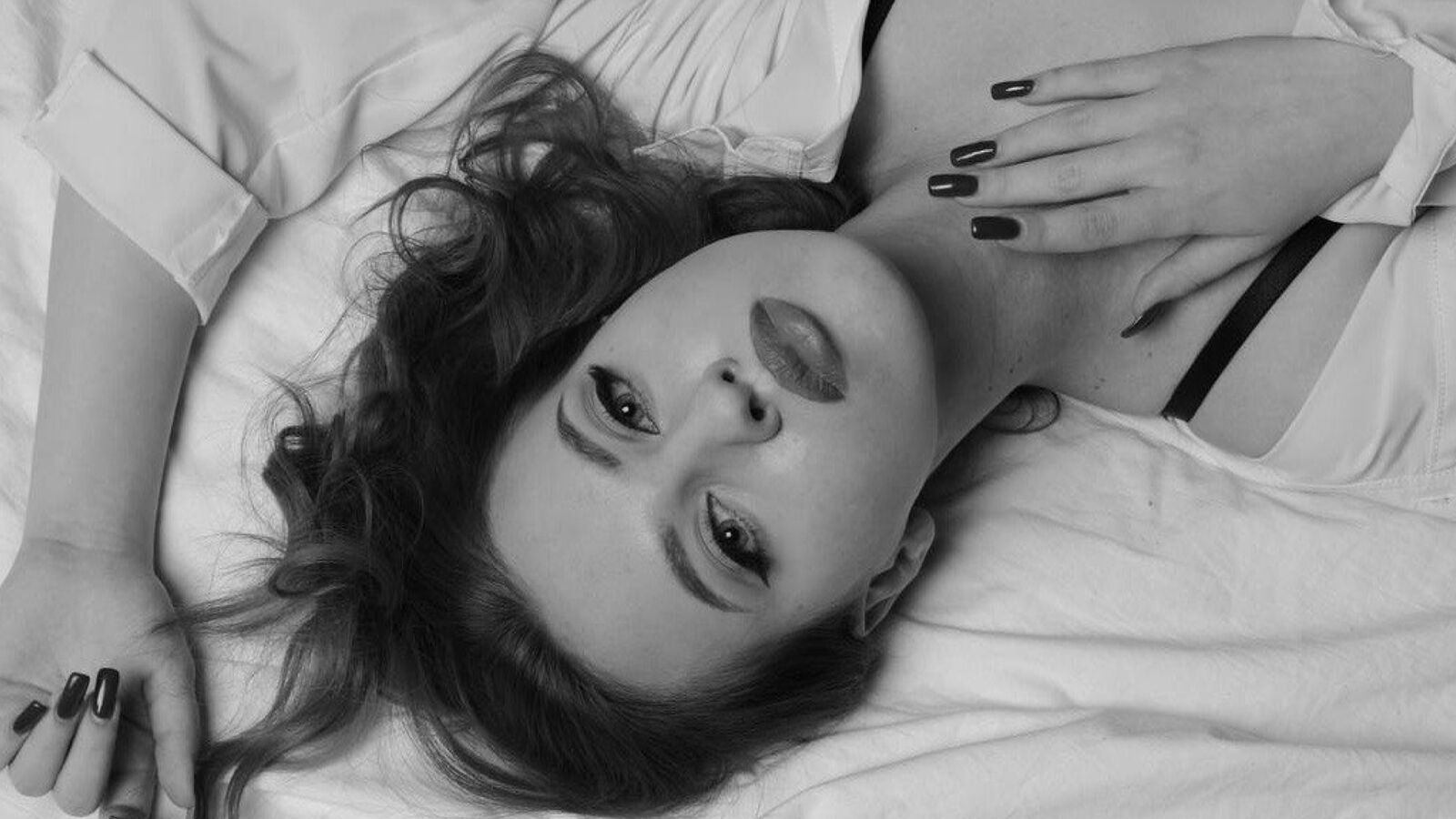 PiaTorell erotic portrait