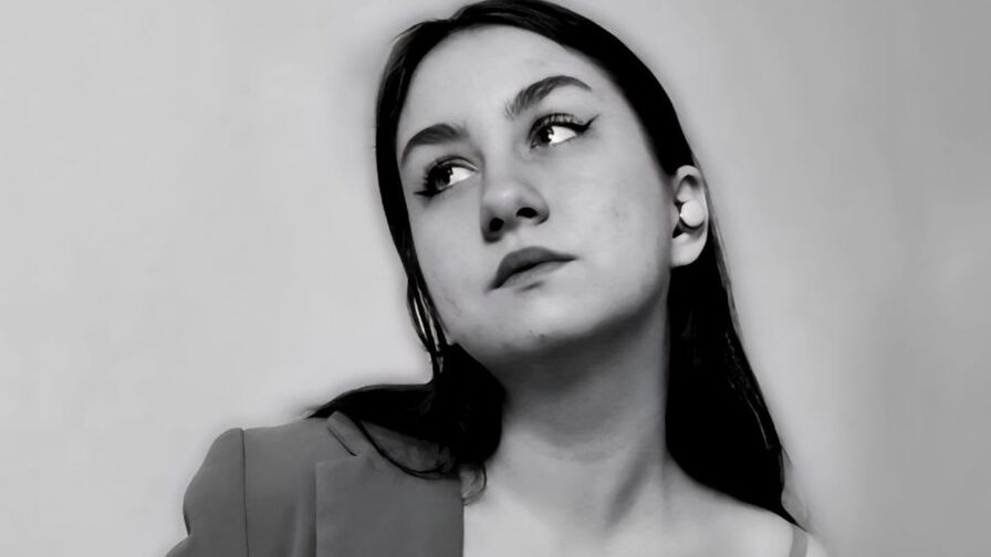 View PollyBloomm Naked Private