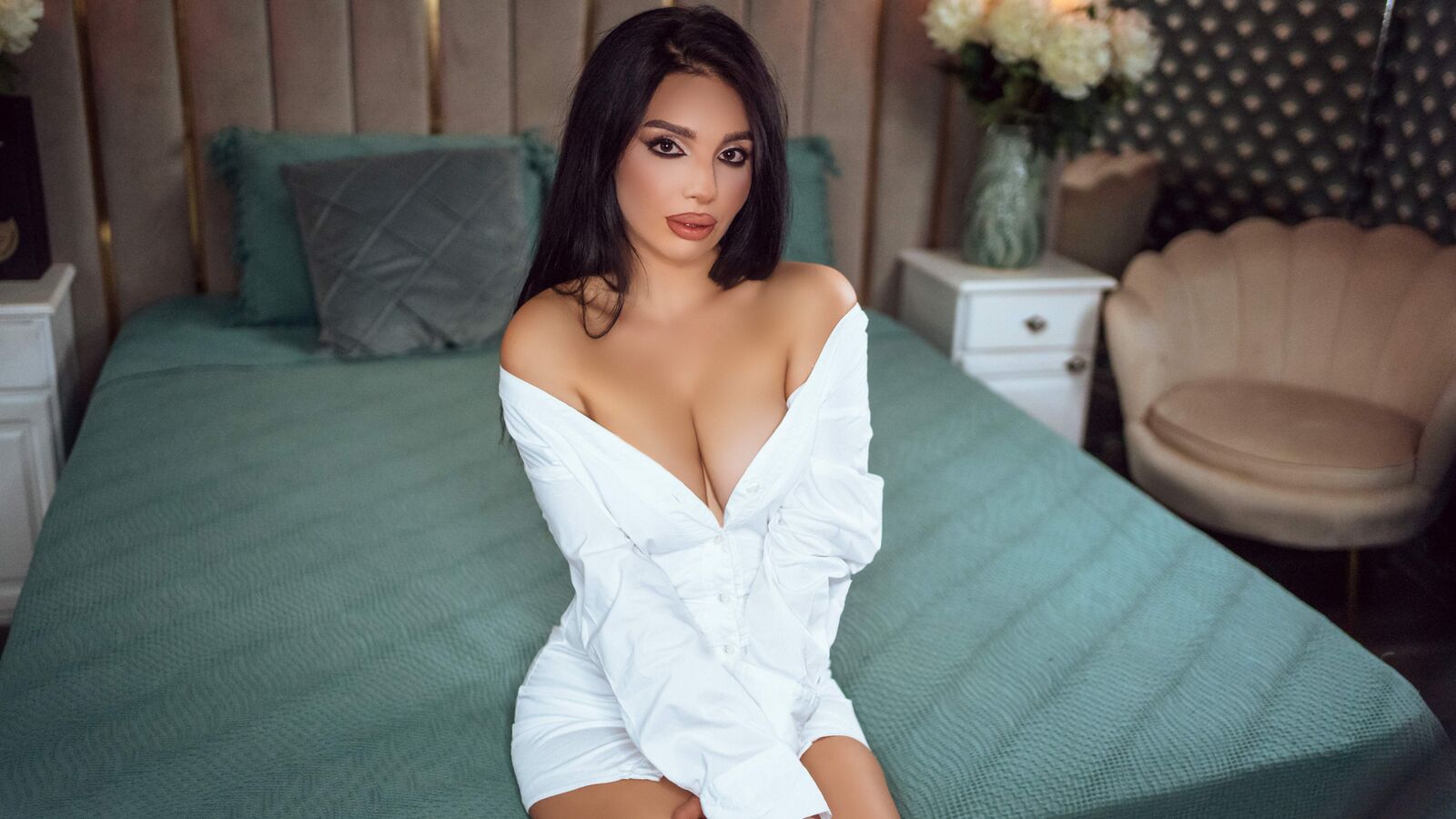 RaileyCarter erotic portrait