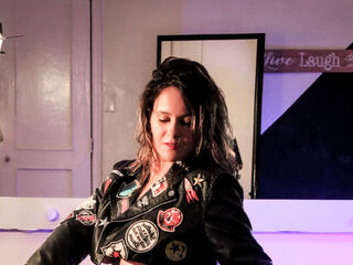 ChanellHilton Live Cam Model