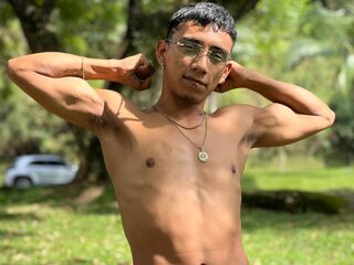 DominusBlack DominusBlack