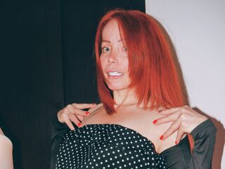 CarolinaKis Live Cam Model