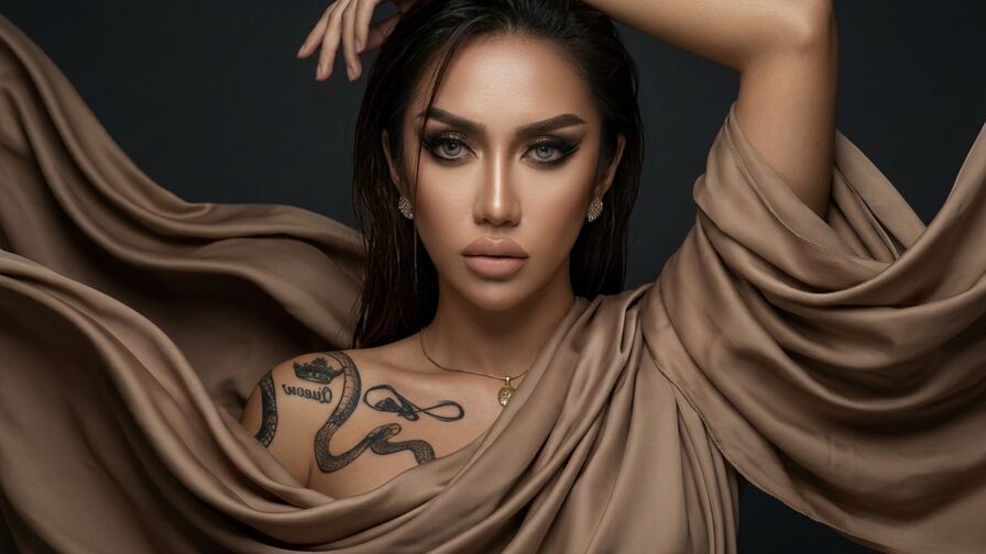 Watch JulliaFakarat live on shemalefreeporn.net
