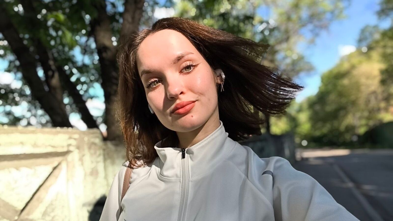 DebraBoo erotic portrait