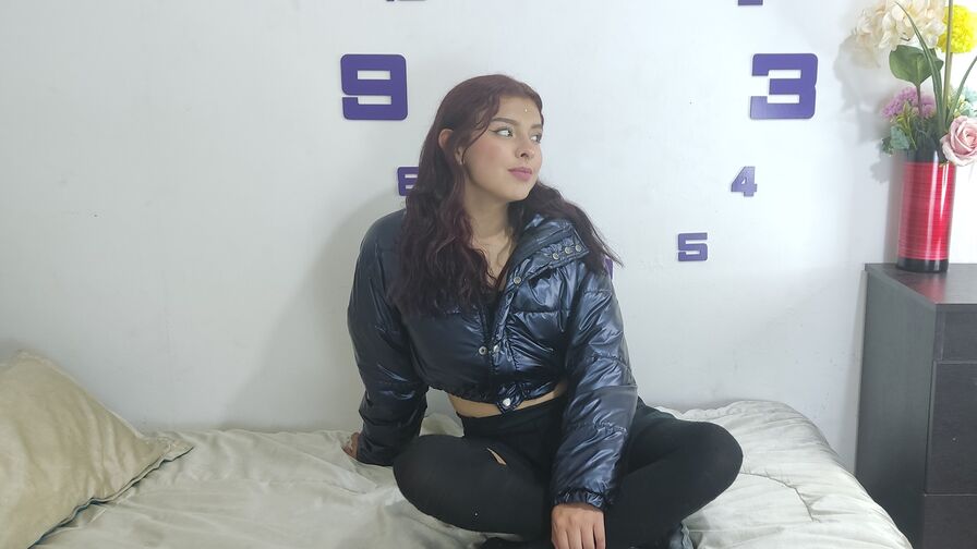 MarieGra's live cam