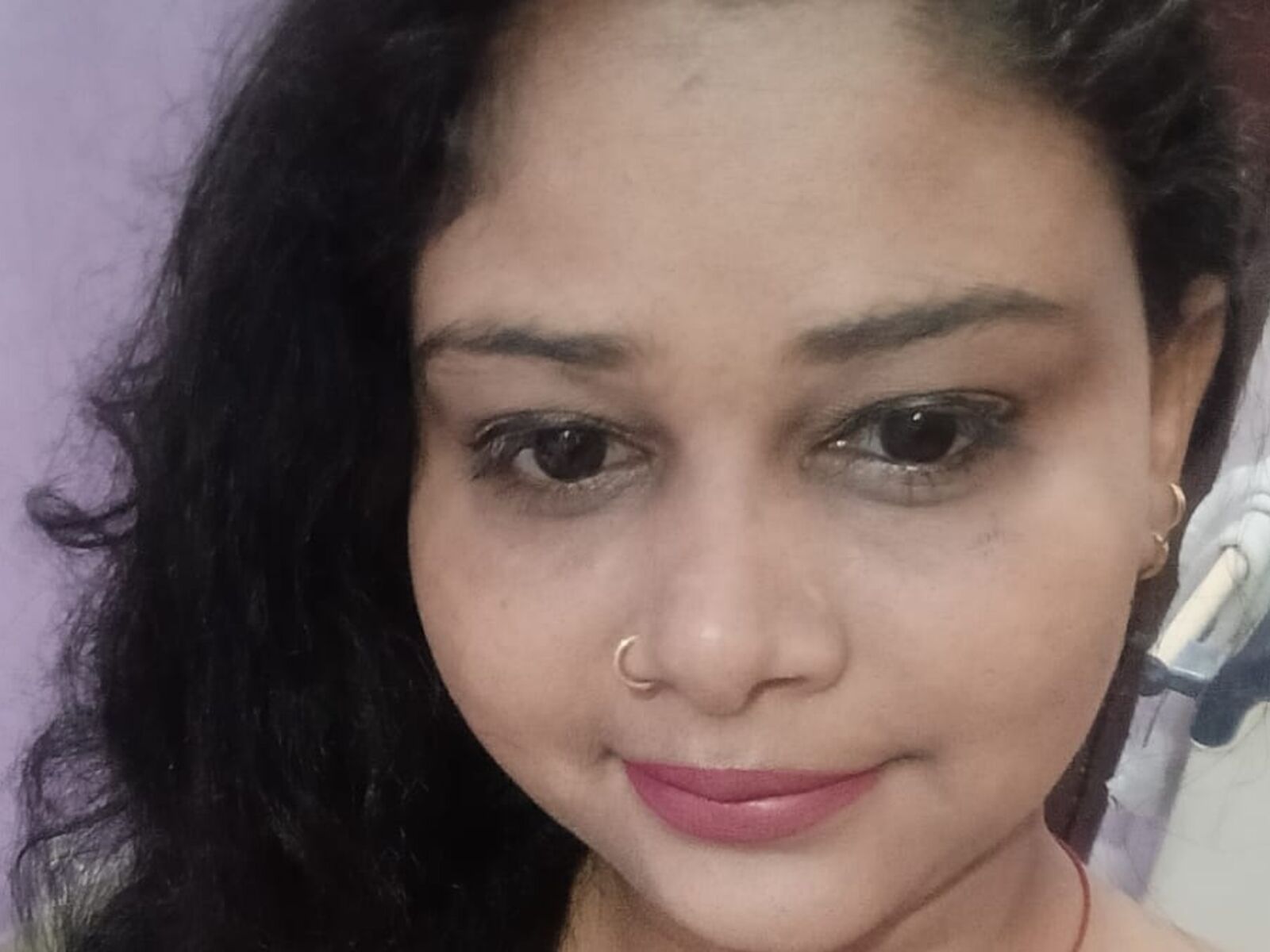 Live cam for CurvySoniya