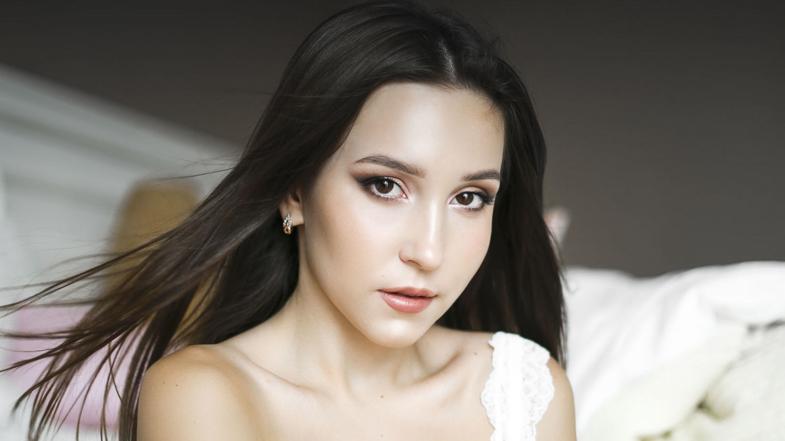 HelenaMacey glamour portrait