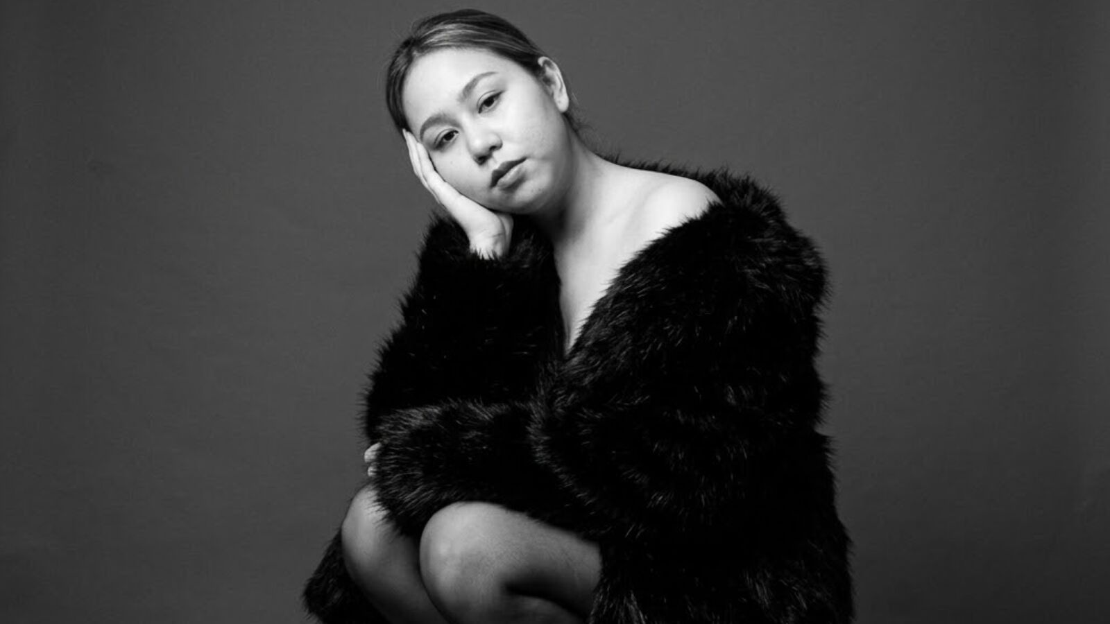 ScarletteBrooks glamour portrait