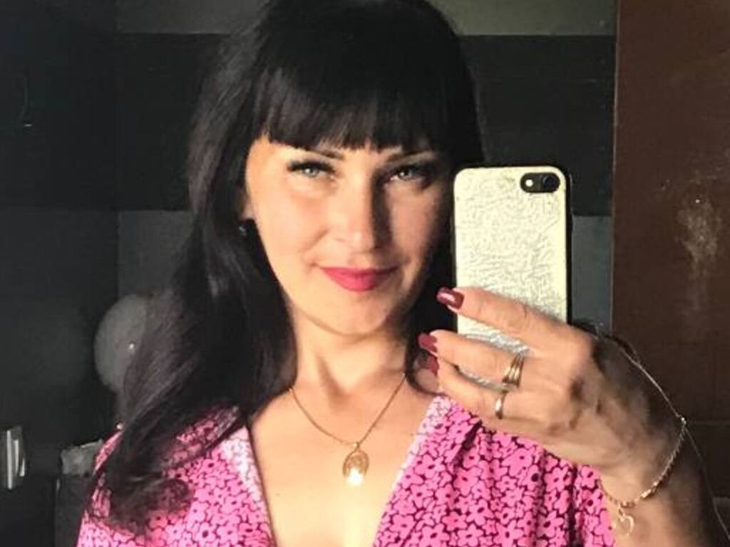 EilaMorigan live cam performer profile