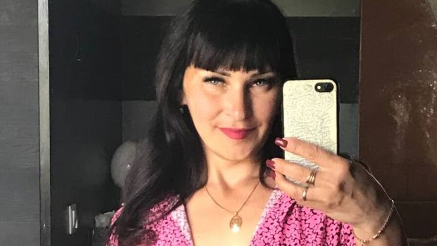 Watch EilaMorigan live on Widestreams