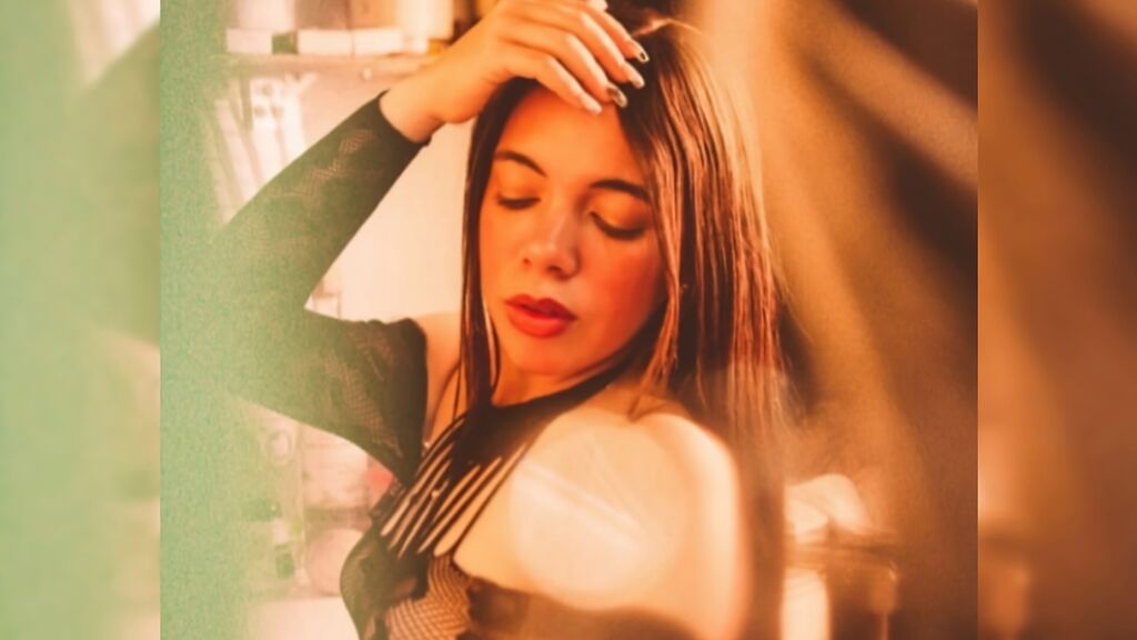  online at GirlsOfJasmin