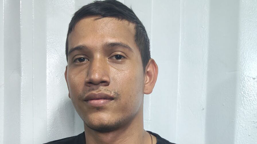 Watch ReikRamirez on BritishGrannyPorn.org