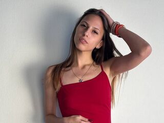 AriaBelll]