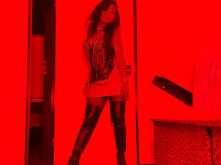 EzrahNoir's live cam