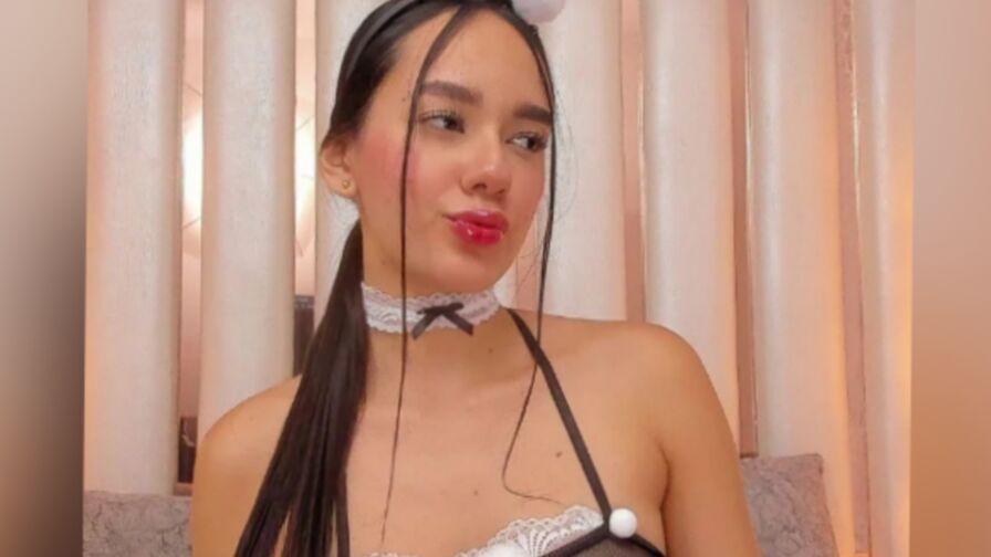 Free Live Sex Chat With EimyValdez