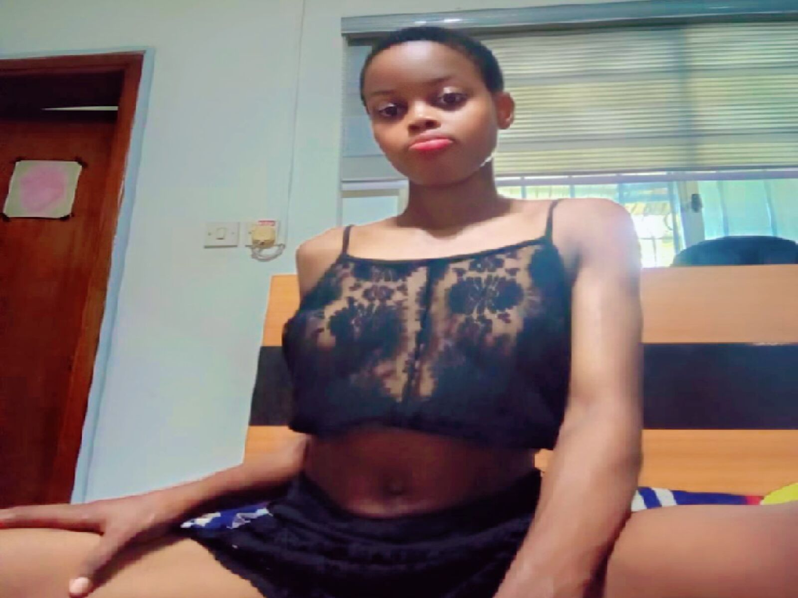 Live cam for ObonBrown