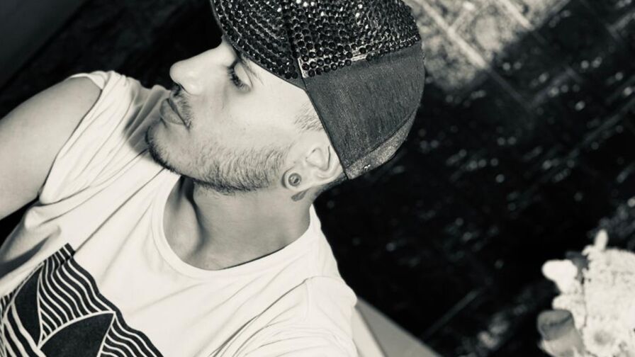 VIP Live Sex Chat with DanteTeylor