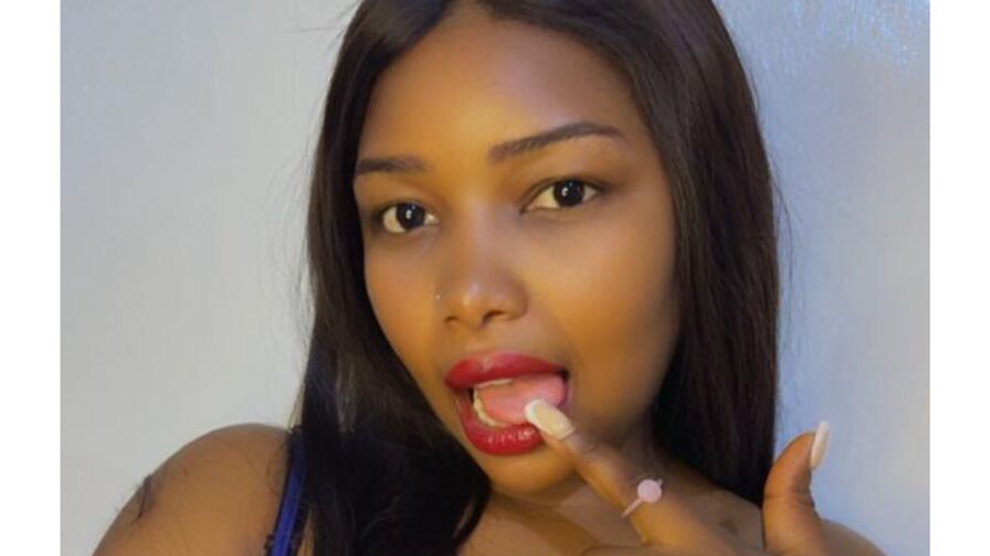 ShirleySanders live cam model