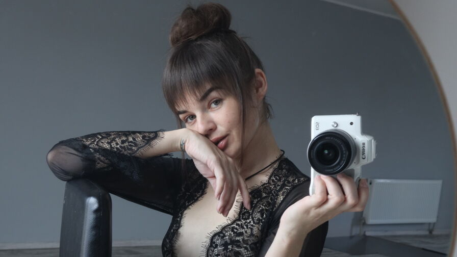 Live Sex Chat with AmatuniLilit