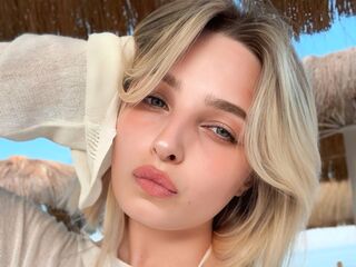 online cam fun LisaBenner