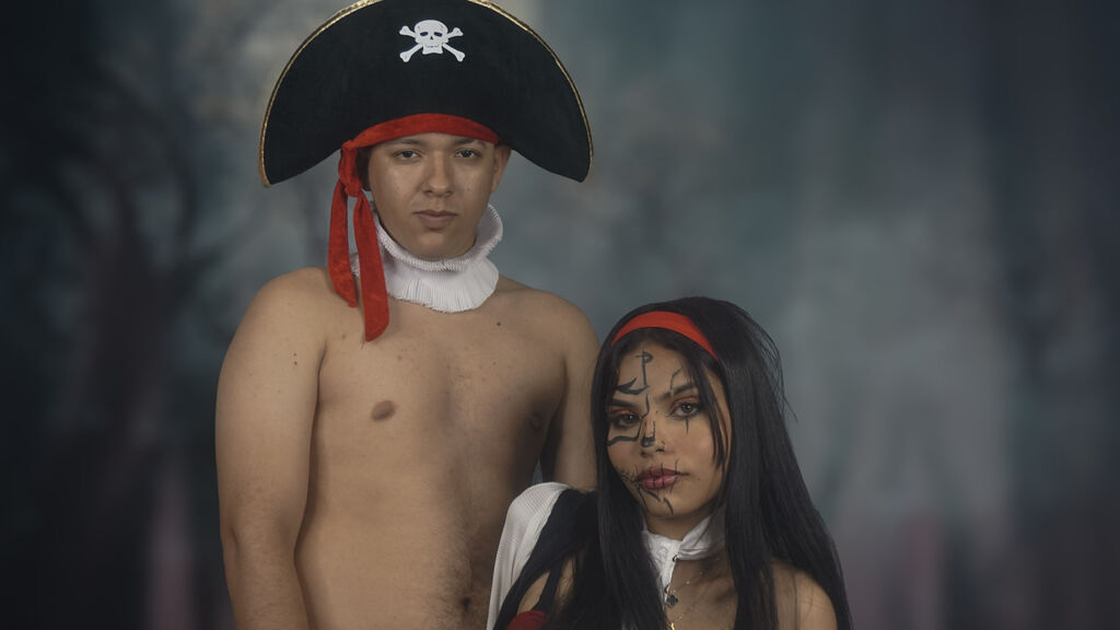 Sex chat gratuit in direct cu ChantallandLouis pe LiveJasmin