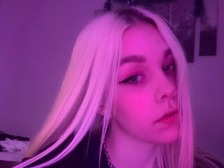 DoraBayle's live cam
