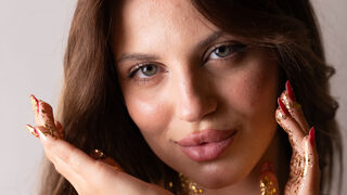 Eden, live now on LiveJasmin