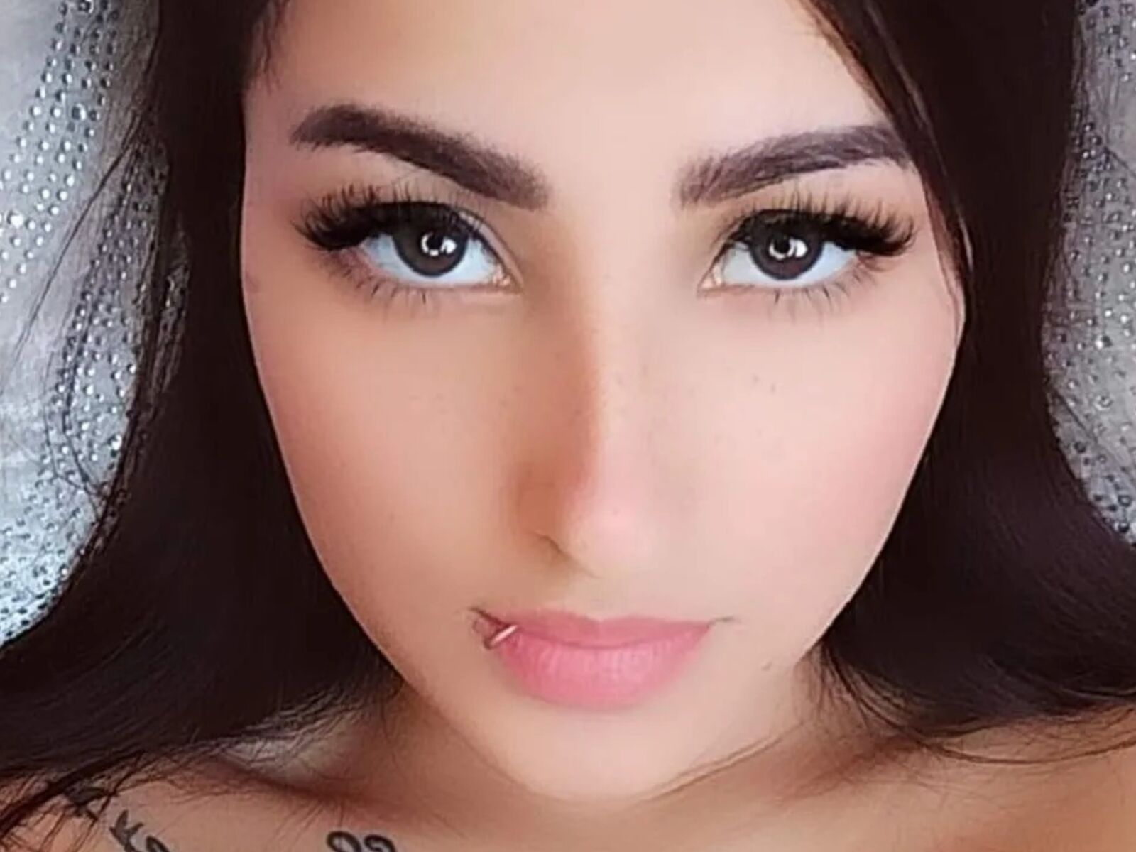 Live cam for LisaNahyan