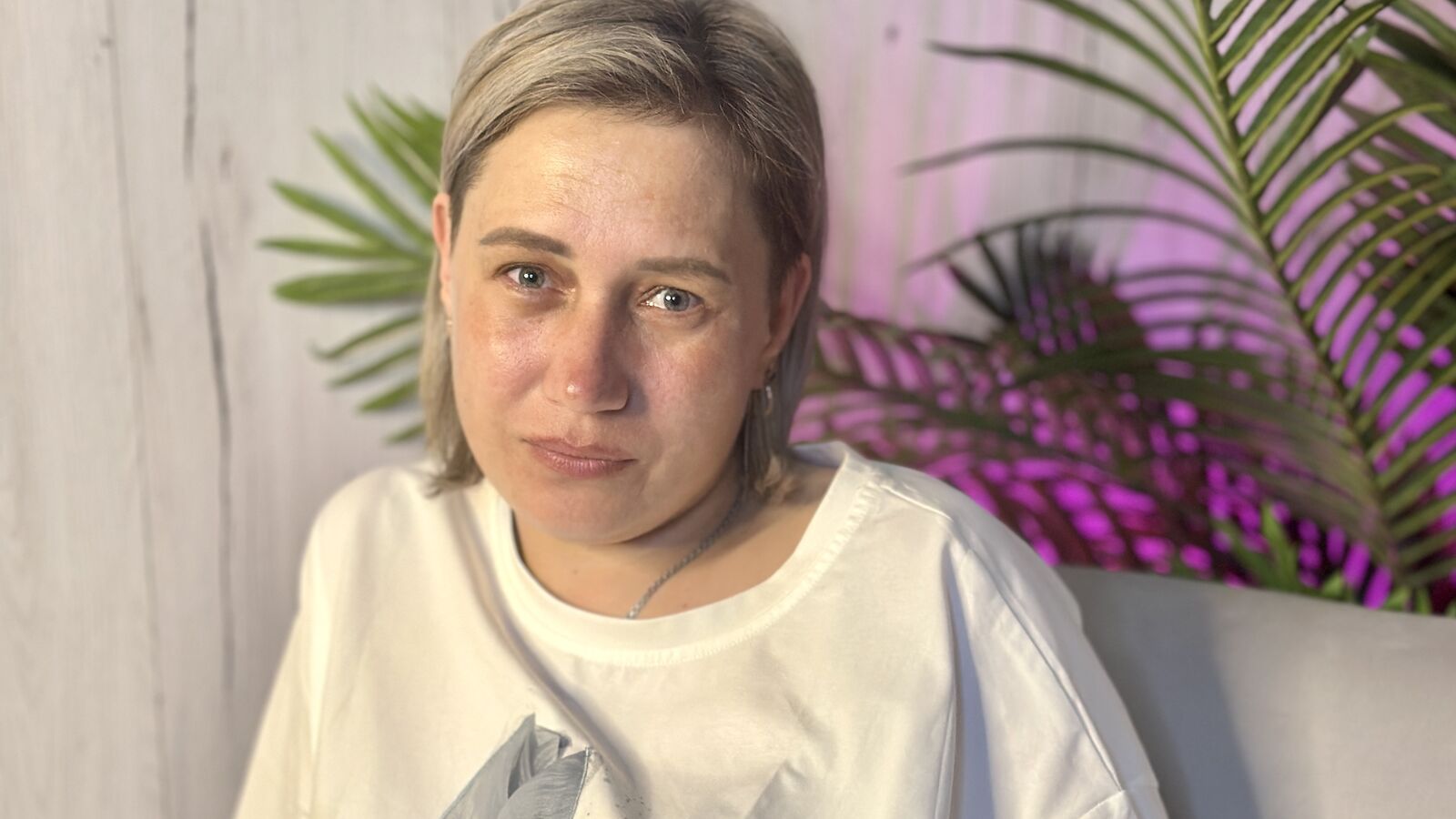 LauraCoolter erotic portrait